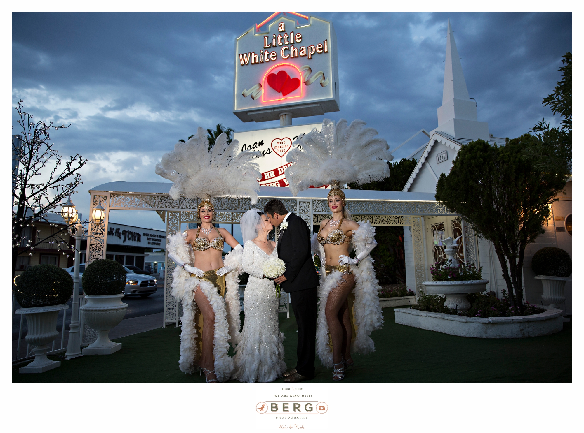 Kammi Gary Las Vegas Destination Wedding Photographers Berg